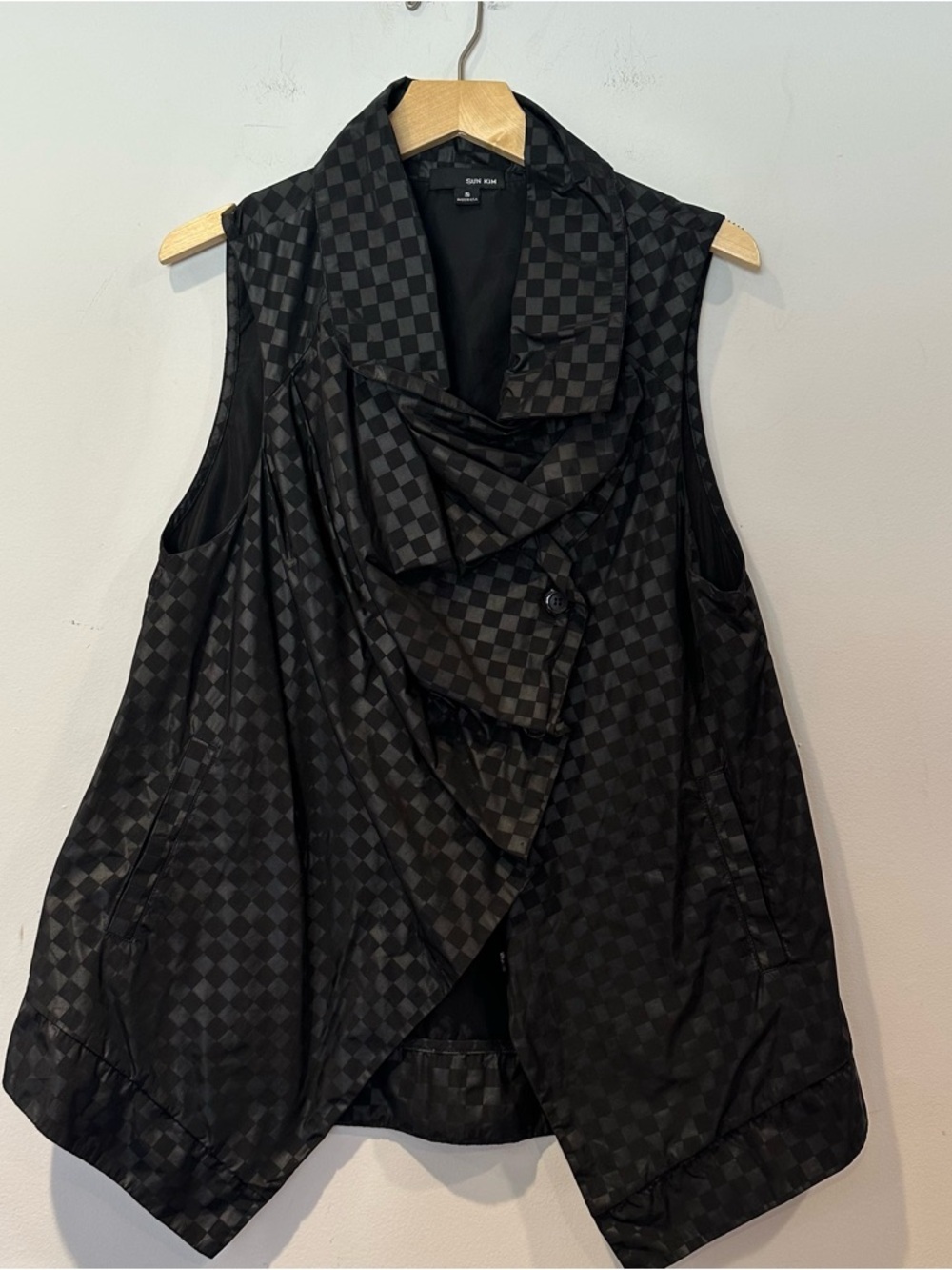 Sun Kim Lagenlook ruched asymmetrical vest